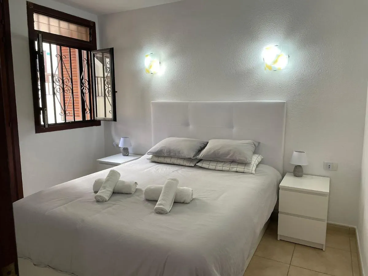 Under The Lime, Beautiful Apartment Los Cristianos Los Cristianos  Spain